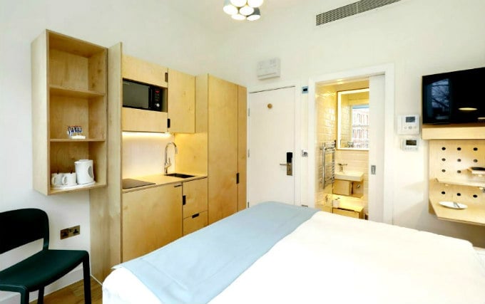 A double room at Kensington Stay